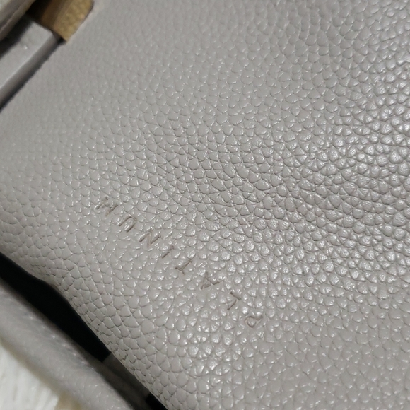 Platinum Avenue Laptop Case for 15.4" Laptop - Light Gray - Picture 5 of 11